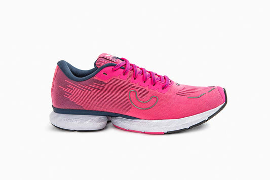 True Motion women's Solo running shoes pink