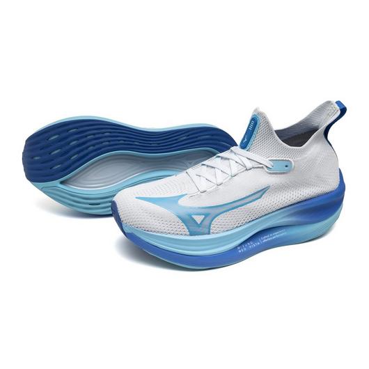 Mizuno women's Neo Vista running shoe blue and white, two shoes outsole and side view