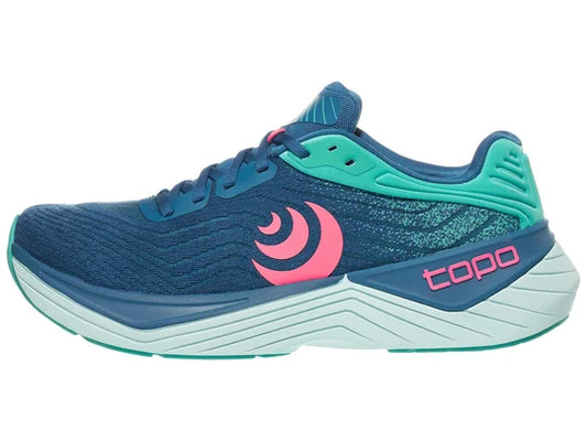 Topo Ultrafly 6 women's running shoe side view blue and pink.