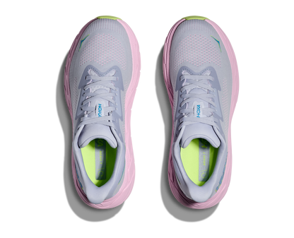 Hoka Arahi 7 women's stability running shoe gray and pink top view pair