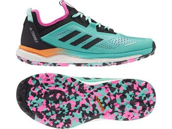 Aqua green, black and pink colour details. Trail running shoe for women.
