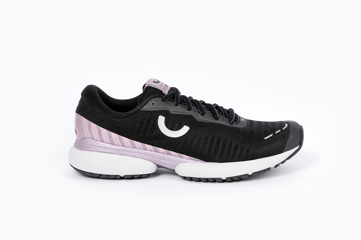True Motion Women's Nevos running shoes black and pink